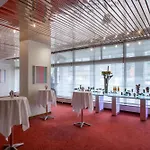 Crowne Plaza By Ihg 4*