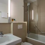 Crowne Plaza By Ihg 4*