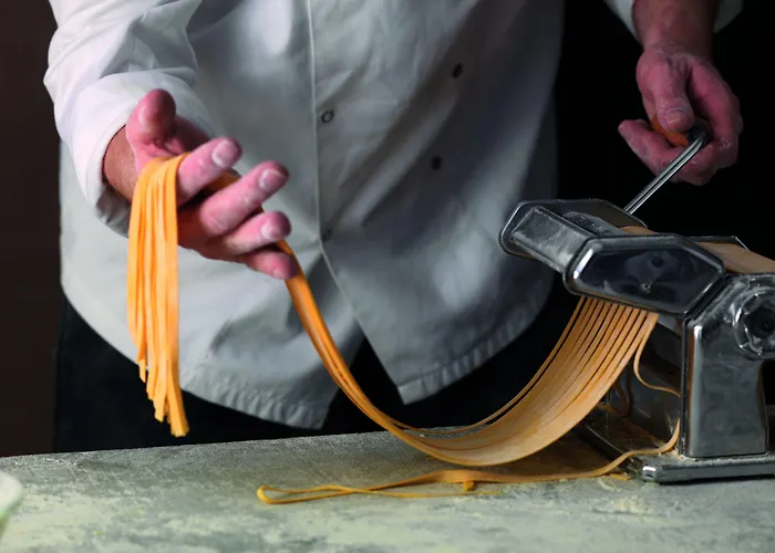 Crowne Plaza By Ihg ホテル