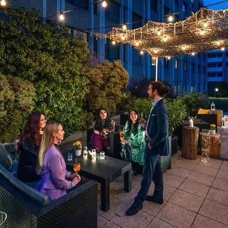Crowne Plaza By Ihg Ξενοδοχείο