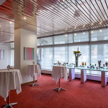 Crowne Plaza Zürich, An Ihg Hotel