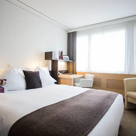 Crowne Plaza By Ihg 4*