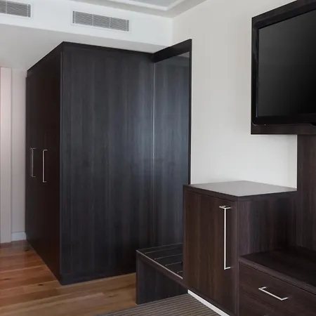 Crowne Plaza By Ihg Zurigo