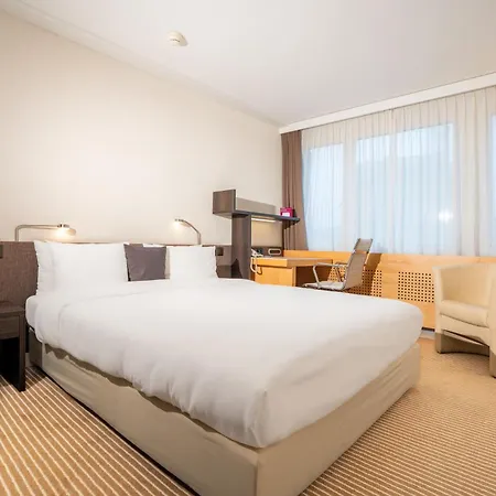 Crowne Plaza By Ihg