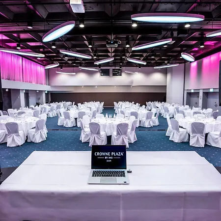 Crowne Plaza By Ihg