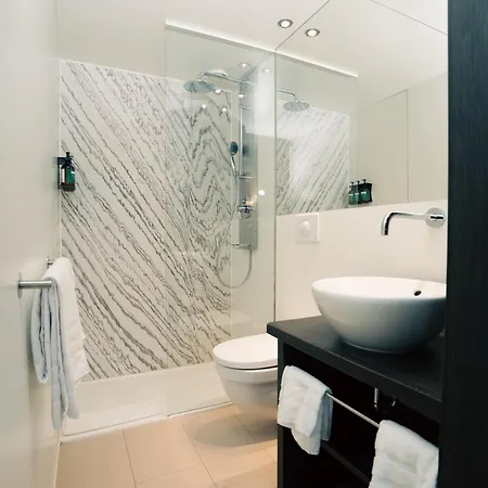Crowne Plaza By Ihg Hotel