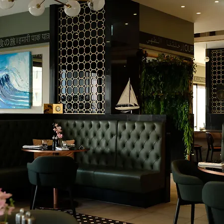 Crowne Plaza Zürich, An Ihg 4*