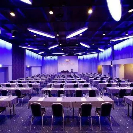 Crowne Plaza Zürich, An Ihg Zúrich