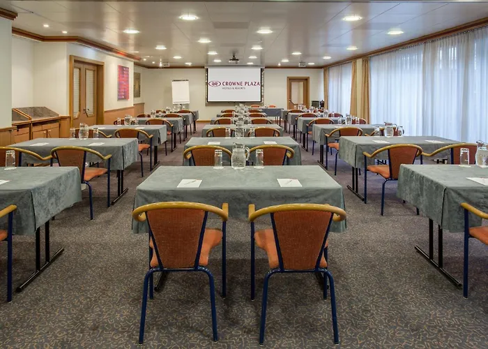 Hotel Crowne Plaza Zürich, An Ihg