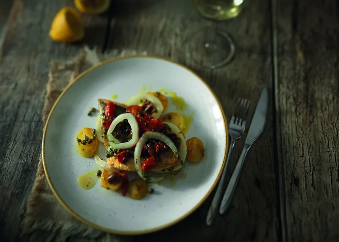 Crowne Plaza Zürich, An Ihg