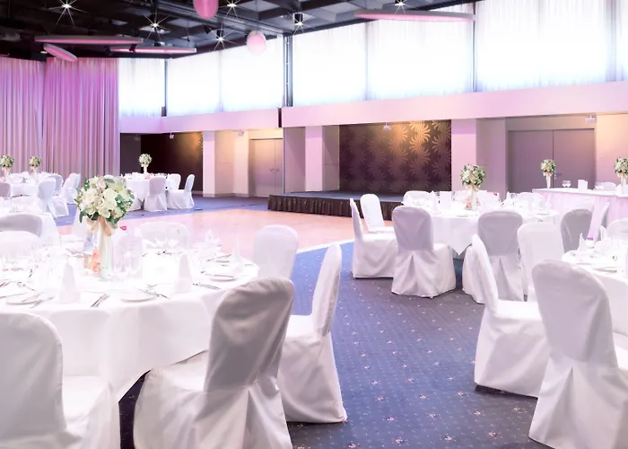 Hotel Crowne Plaza Zürich, An Ihg