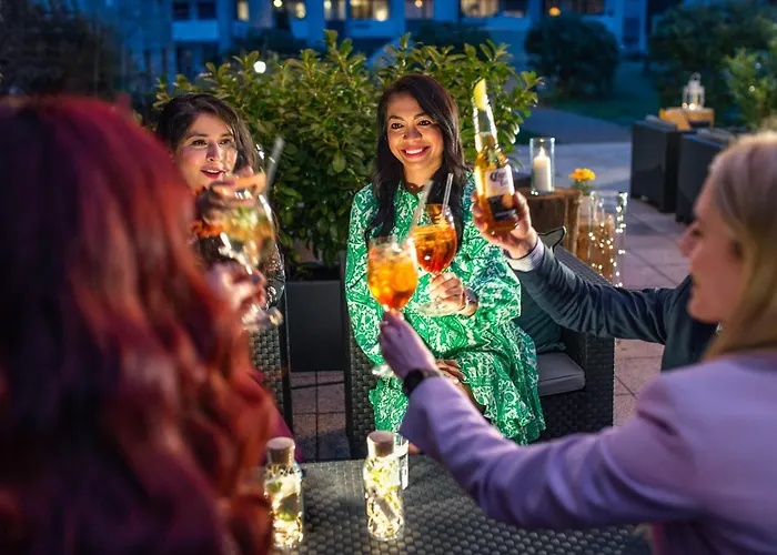 Crowne Plaza Zürich, An Ihg 4*