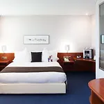 Crowne Plaza By Ihg