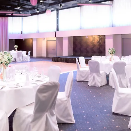 Hotel Crowne Plaza Zürich, An Ihg