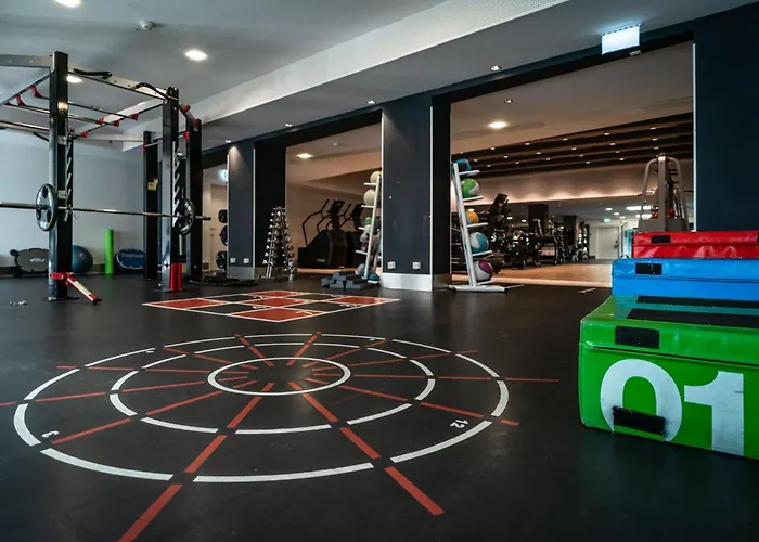 Crowne Plaza By Ihg 4*